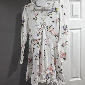 H&M Women's size small white floral short length long sleeved dress